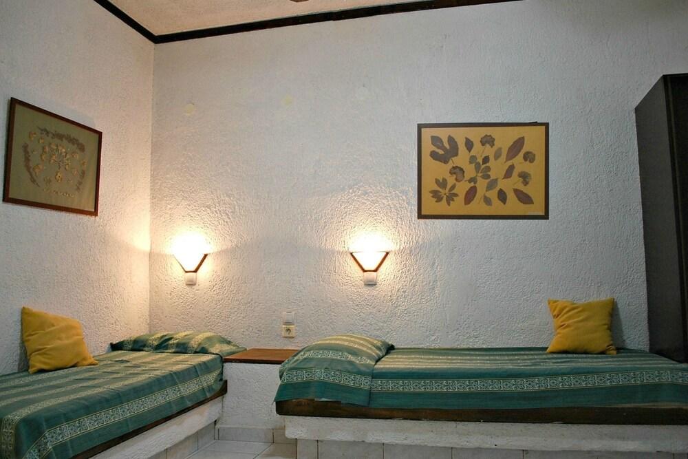 Iliostasi Beach Apartments Hersonissos  Eksteriør billede