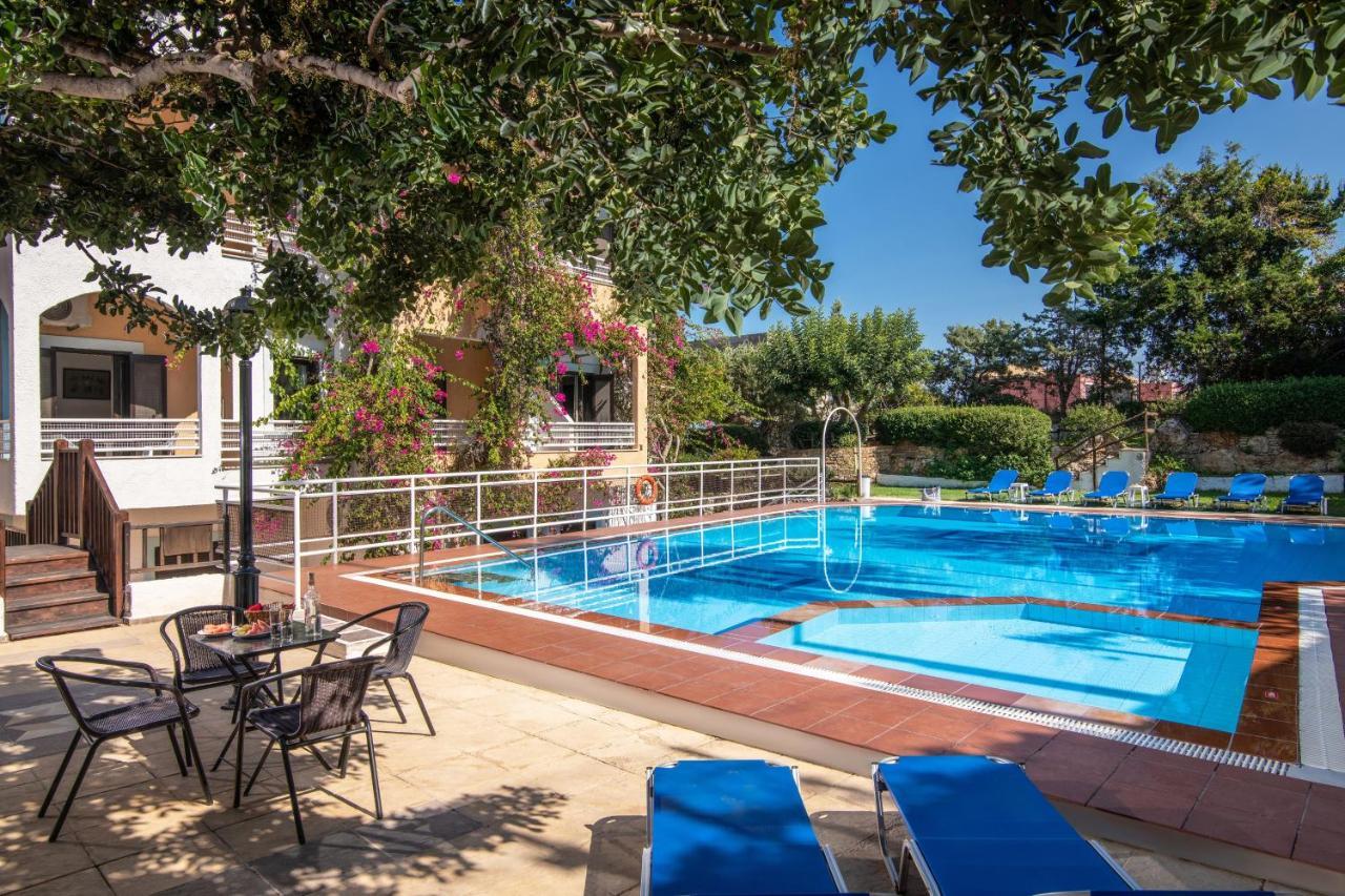 Iliostasi Beach Apartments Hersonissos  Eksteriør billede
