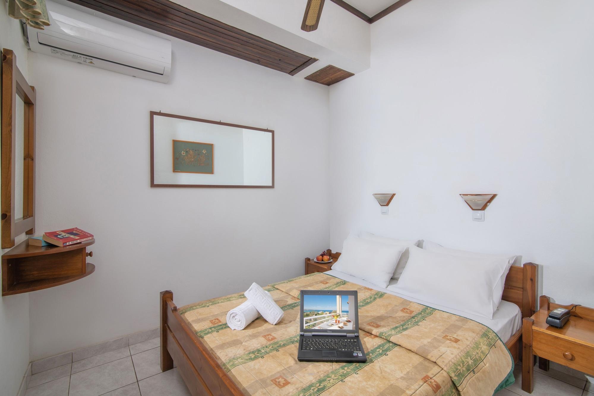 Iliostasi Beach Apartments Hersonissos  Eksteriør billede