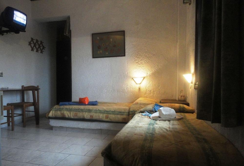 Iliostasi Beach Apartments Hersonissos  Eksteriør billede