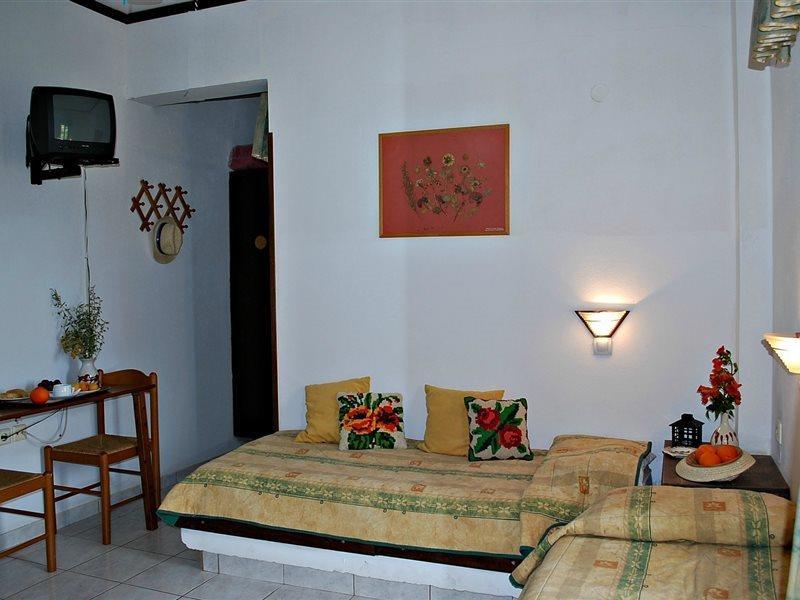 Iliostasi Beach Apartments Hersonissos  Eksteriør billede