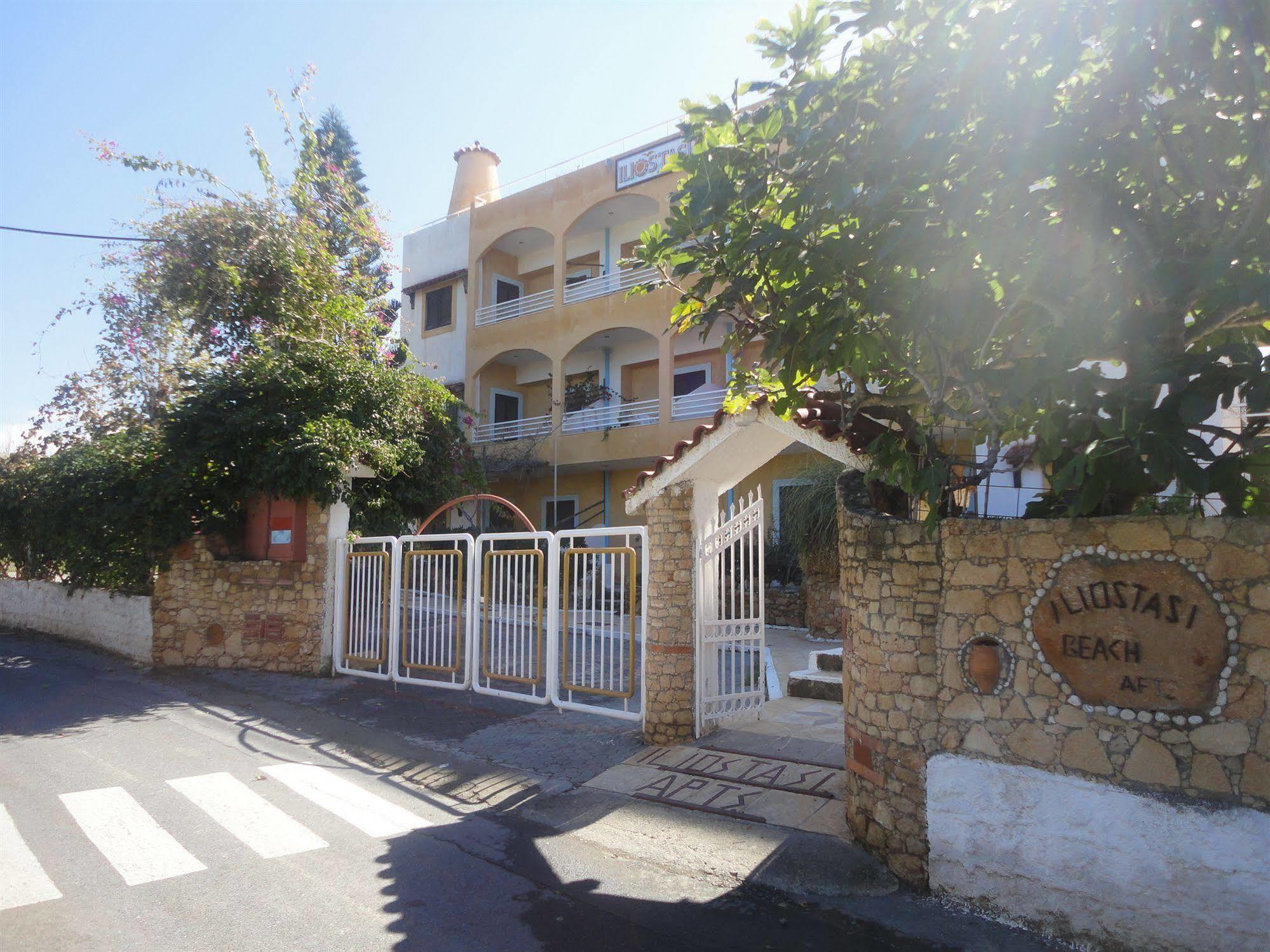 Iliostasi Beach Apartments Hersonissos  Eksteriør billede